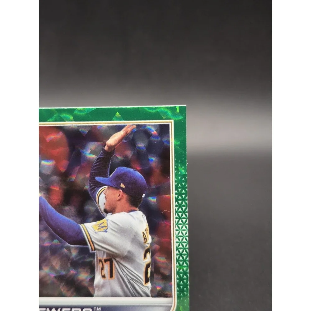 2022 Topps Series 2 Milwaukee Brewers Team #597 Green Foilboard Parallel /499